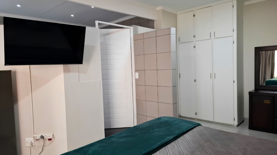 4 Bedroom Property for Sale in Universitas Ridge Free State